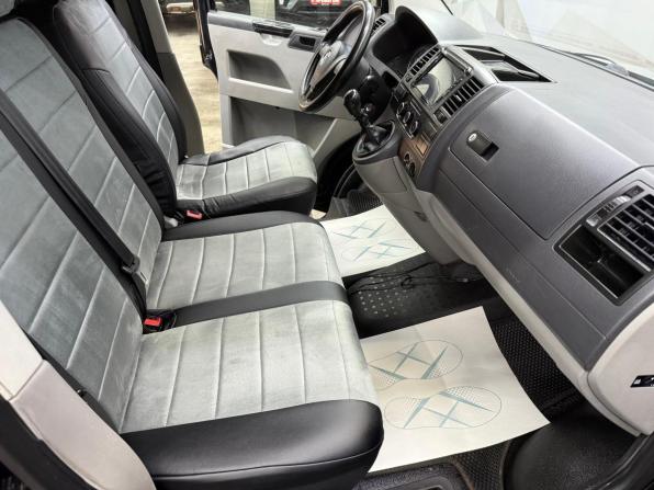 Volkswagen Transporter T5 Рестайлинг с пробегом 2012 года, цена 1 640 000 рублей, 366277 км, минивэн, Автокод Объявления
