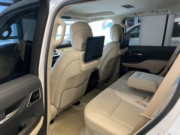 Toyota Land Cruiser 300 Series с пробегом 2021 года, цена 10 999 000 рублей, 76350 км, внедорожник, Автокод Объявления