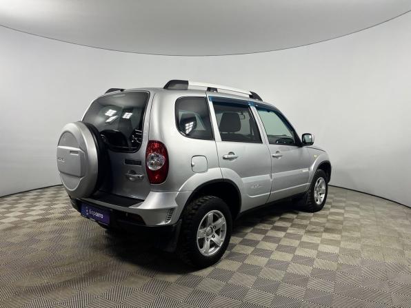 Chevrolet Niva I Рестайлинг с пробегом 2017 года, цена 730 000 рублей, 145348 км, внедорожник, Автокод Объявления