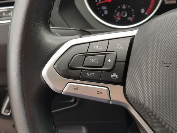 Volkswagen Tiguan II Рестайлинг с пробегом 2020 года, цена 3 260 000 рублей, 123038 км, внедорожник, Автокод Объявления