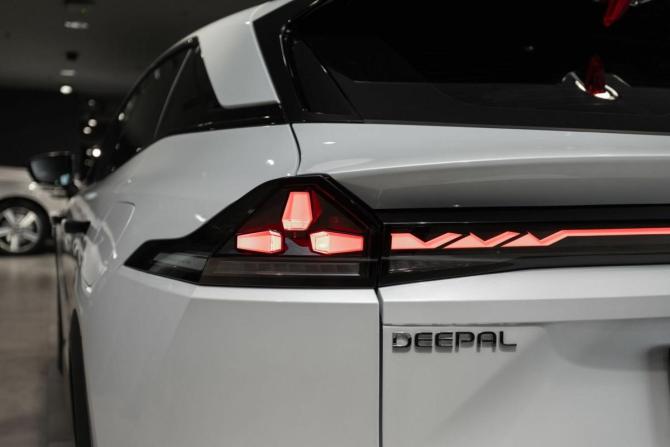 Новый Changan Deepal S07 I 2025 года, цена 5 828 250 рублей, внедорожник, Автокод Объявления
