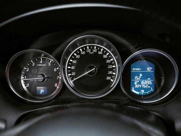 Mazda CX-5 I с пробегом 2015 года, цена 1 555 000 рублей, 304705 км, внедорожник, Автокод Объявления