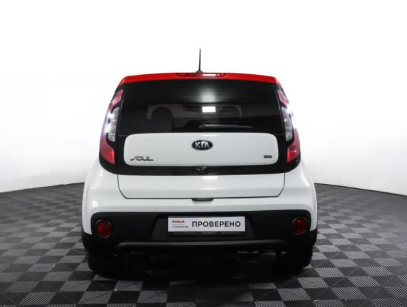Kia Soul II Рестайлинг с пробегом 2017 года, цена 1 789 000 рублей, 67000 км, хэтчбек, Автокод Объявления