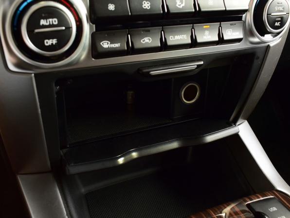 Kia Mohave I Рестайлинг с пробегом 2018 года, цена 2 775 995 рублей, 138668 км, внедорожник, Автокод Объявления