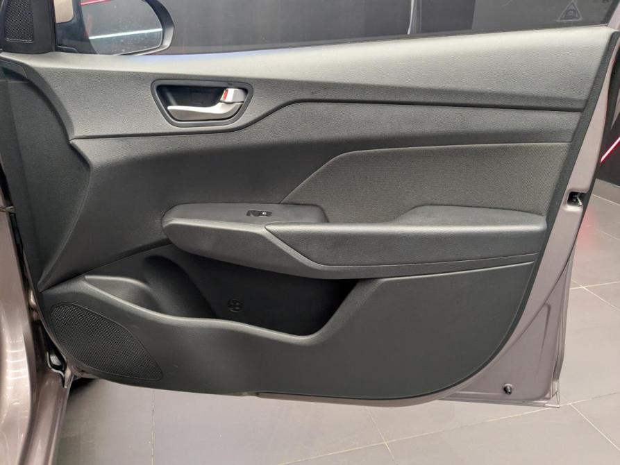 Hyundai Solaris II Москва  - изображение 15