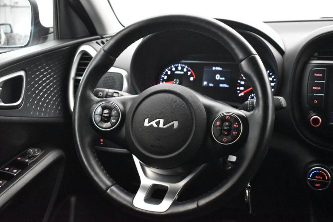 Kia Soul III с пробегом 2022 года, цена 2 220 000 рублей, 35072 км, хэтчбек, Автокод Объявления
