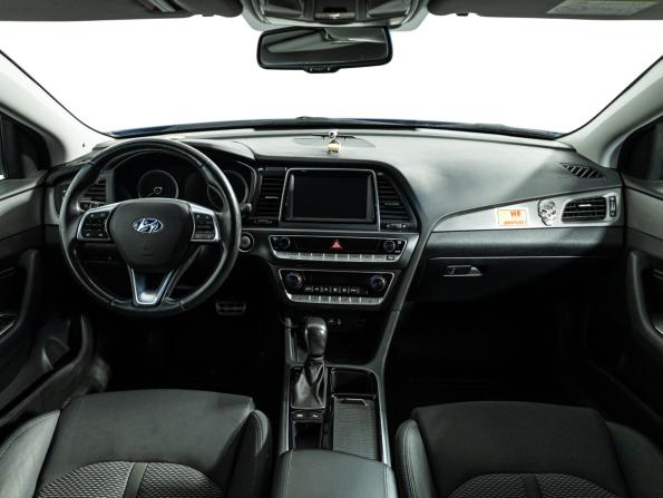 Hyundai Sonata VII (LF) Рестайлинг с пробегом 2017 года, цена 1 813 185 рублей, 53001 км, седан, Автокод Объявления