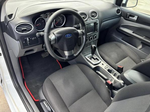Ford Focus II Рестайлинг с пробегом 2010 года, цена 574 740 рублей, 211000 км, хэтчбек, Автокод Объявления