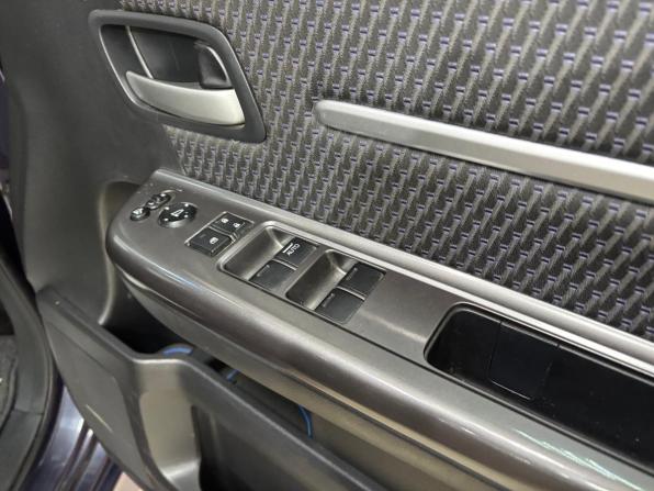 Honda Stepwgn V с пробегом 2016 года, цена 1 960 000 рублей, 103370 км, минивэн, Автокод Объявления