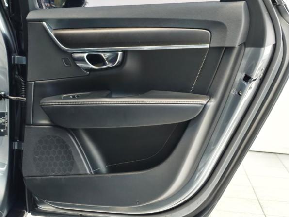 Volvo V90 Cross Country I с пробегом 2018 года, цена 3 490 000 рублей, 117963 км, универсал, Автокод Объявления