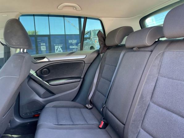 Volkswagen Golf VI с пробегом 2011 года, цена 1 020 000 рублей, 230000 км, хэтчбек, Автокод Объявления