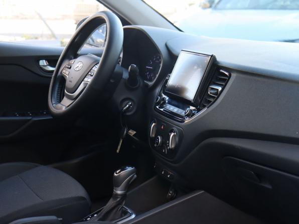 Hyundai Solaris II Рестайлинг с пробегом 2021 года, цена 1 585 000 рублей, 81512 км, седан, Автокод Объявления