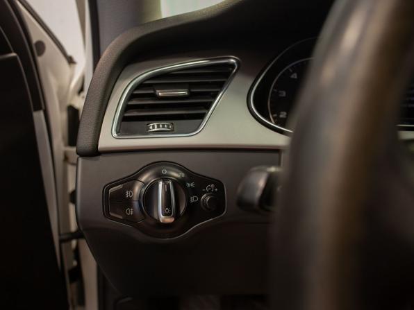 Audi A4 IV (B8) Рестайлинг с пробегом 2012 года, цена 1 250 000 рублей, 203021 км, седан, Автокод Объявления
