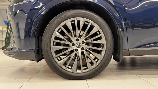 Lexus RX V с пробегом 2023 года, цена 7 500 000 рублей, 64871 км, внедорожник, Автокод Объявления