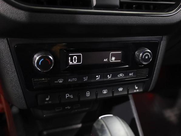 Volkswagen Polo V Рестайлинг с пробегом 2020 года, цена 1 449 500 рублей, 97262 км, седан, Автокод Объявления