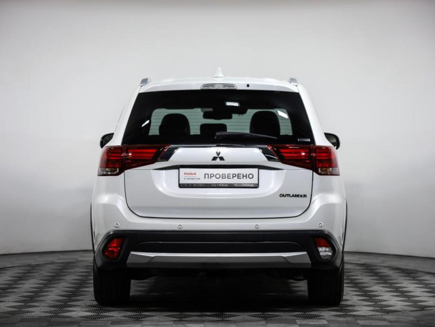 Mitsubishi Outlander III Рестайлинг 2 Санкт-Петербург  - изображение 6