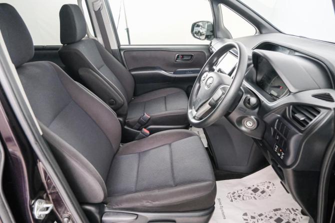 Toyota Noah III (R80) с пробегом 2015 года, цена 1 699 000 рублей, 134000 км, минивэн, Автокод Объявления
