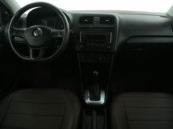 Volkswagen Polo V Рестайлинг с пробегом 2017 года, цена 979 000 рублей, 157000 км, седан, Автокод Объявления