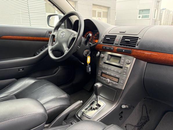 Toyota Avensis II с пробегом 2006 года, цена 595 000 рублей, 275000 км, седан, Автокод Объявления