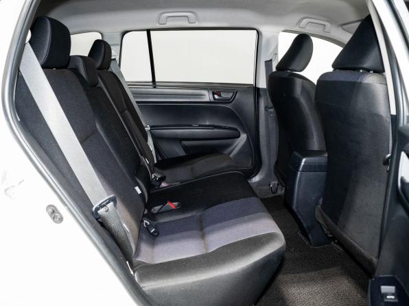 Toyota Corolla XI (E160 E170) Рестайлинг 2 с пробегом 2017 года, цена 1 275 000 рублей, 119000 км, универсал, Автокод Объявления