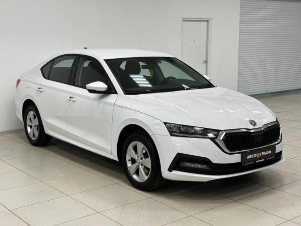 Skoda Octavia IV (A8) с пробегом 2021 года, цена 1 699 000 рублей, 51974 км, лифтбек, Автокод Объявления