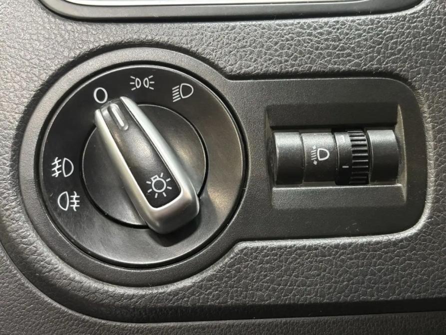 Volkswagen Polo V Саратов  - изображение 11