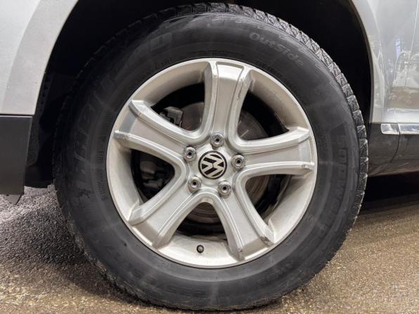 Volkswagen Touareg I Рестайлинг с пробегом 2009 года, цена 1 115 000 рублей, 226176 км, внедорожник, Автокод Объявления