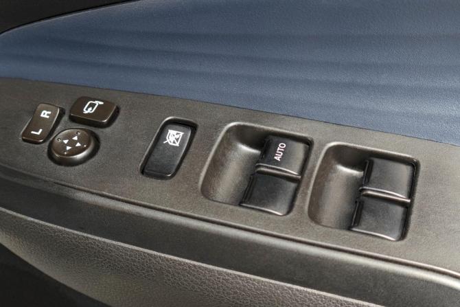 Suzuki Solio IV с пробегом 2021 года, цена 1 369 000 рублей, 132542 км, микровэн, Автокод Объявления
