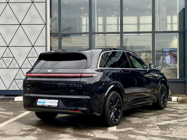 Li Auto (Lixiang) L7 I с пробегом 2024 года, цена 6 528 000 рублей, 6815 км, внедорожник, Автокод Объявления