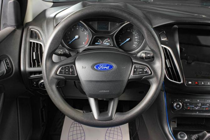 Ford Focus III Рестайлинг с пробегом 2015 года, цена 899 000 рублей, 196000 км, седан, Автокод Объявления