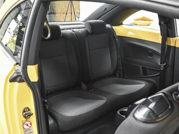 Volkswagen Beetle II (A5) с пробегом 2013 года, цена 1 399 000 рублей, 102646 км, хэтчбек, Автокод Объявления