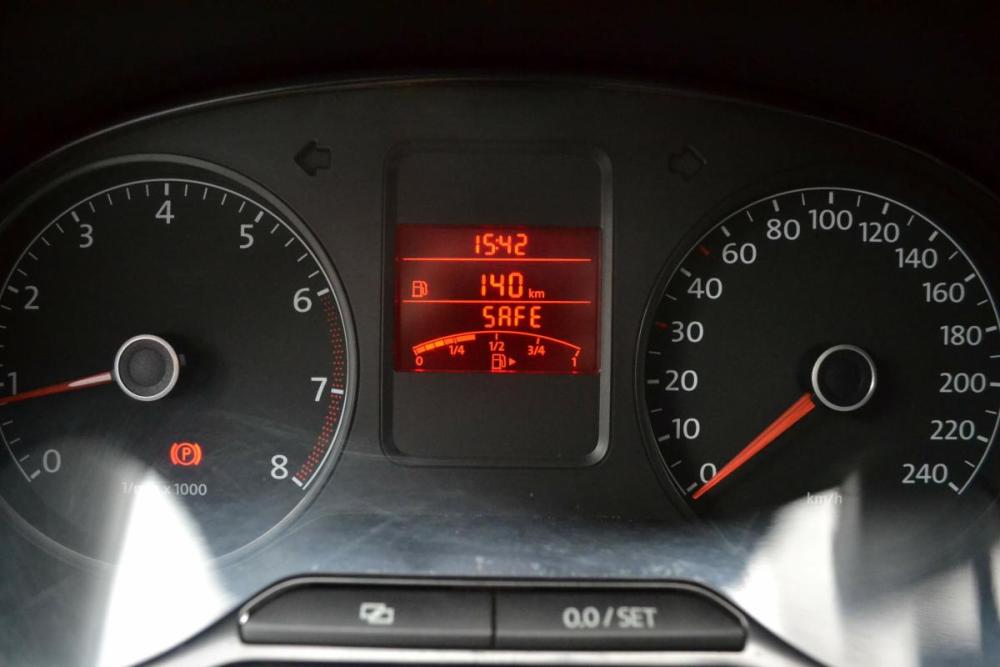 Volkswagen Polo V Старый Оскол  - изображение 15