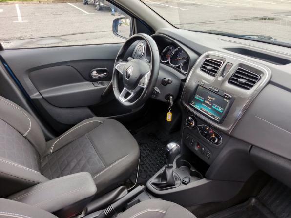 Renault Logan II Рестайлинг с пробегом 2020 года, цена 939 000 рублей, 157727 км, седан, Автокод Объявления