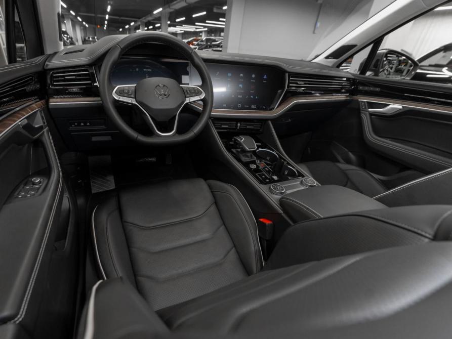 Volkswagen Touareg III Рестайлинг Москва  - изображение 7