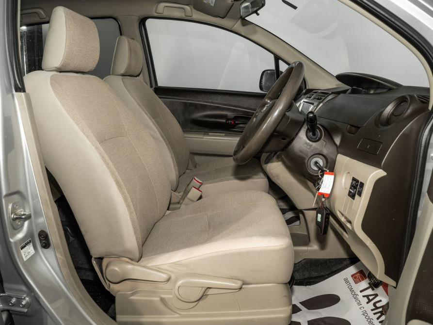 Toyota Passo Sette Иркутск  - изображение 5