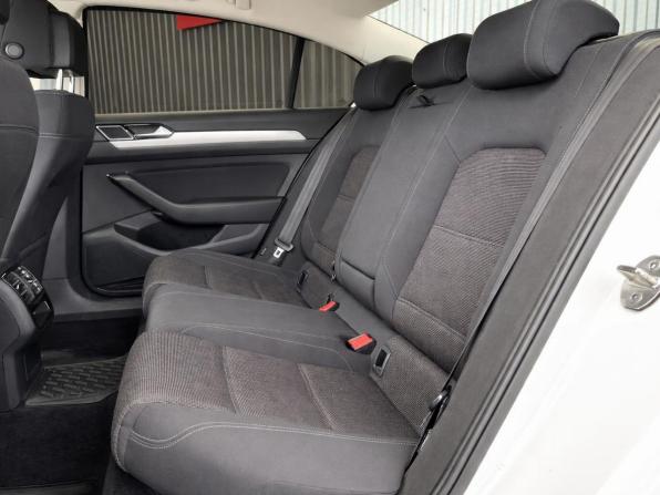 Volkswagen Passat B8 с пробегом 2018 года, цена 1 687 000 рублей, 235426 км, седан, Автокод Объявления