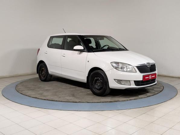 Skoda Fabia II Рестайлинг с пробегом 2013 года, цена 579 900 рублей, 200000 км, универсал, Автокод Объявления