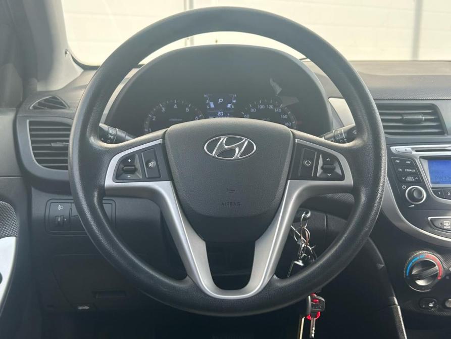 Hyundai Solaris I Санкт-Петербург  - изображение 14