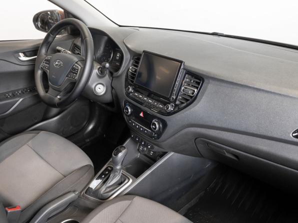 Hyundai Solaris II Рестайлинг с пробегом 2021 года, цена 1 463 400 рублей, 138513 км, седан, Автокод Объявления