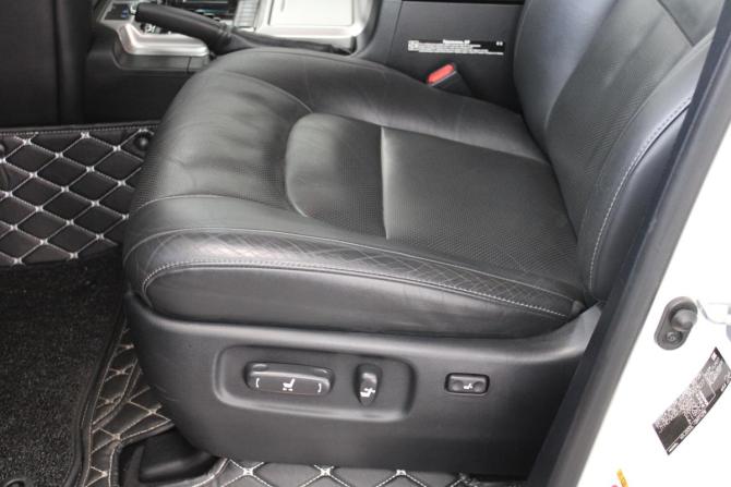 Toyota Land Cruiser 200 Series Рестайлинг 2 с пробегом 2019 года, цена 7 997 000 рублей, 88500 км, внедорожник, Автокод Объявления