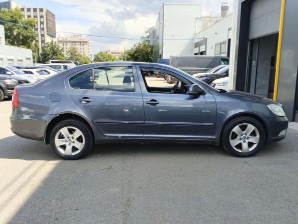 Skoda Octavia II (A5) Рестайлинг с пробегом 2012 года, цена 590 000 рублей, 307843 км, лифтбек, Автокод Объявления