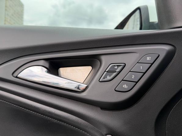 Chevrolet Malibu IX с пробегом 2016 года, цена 1 315 000 рублей, 223000 км, седан, Автокод Объявления