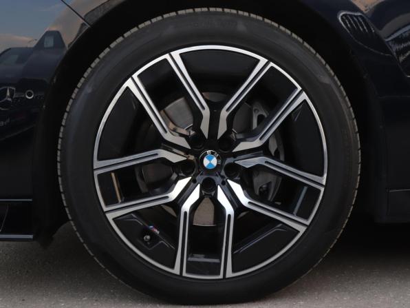 BMW 7 серии VII (G70) с пробегом 2022 года, цена 10 114 000 рублей, 72789 км, седан, Автокод Объявления