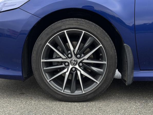 Toyota Camry VIII (XV70) Рестайлинг с пробегом 2021 года, цена 3 100 000 рублей, 97032 км, седан, Автокод Объявления