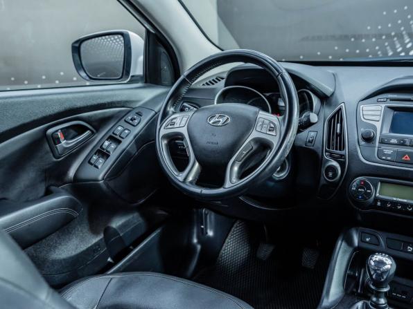 Hyundai ix35 I Рестайлинг с пробегом 2014 года, цена 1 155 000 рублей, 100978 км, внедорожник, Автокод Объявления