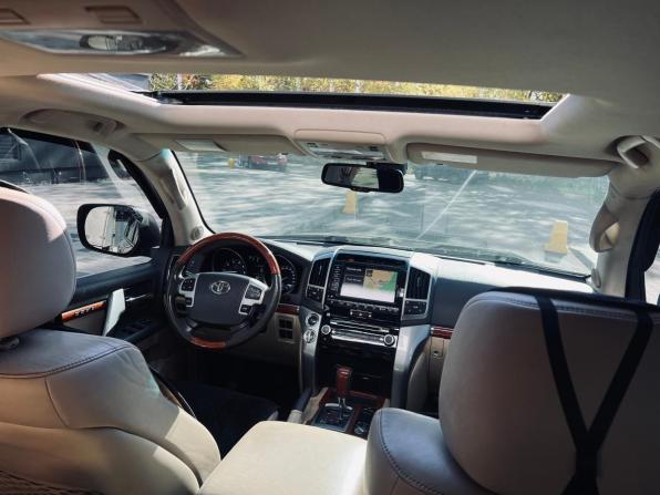 Toyota Land Cruiser 200 Series Рестайлинг 1 с пробегом 2014 года, цена 4 450 000 рублей, 190504 км, внедорожник, Автокод Объявления