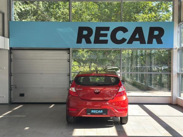 Hyundai Solaris I с пробегом 2012 года, цена 1 040 000 рублей, 37005 км, хэтчбек, Автокод Объявления