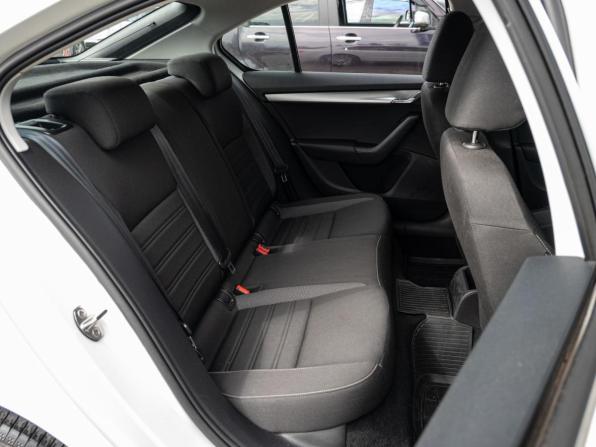 Skoda Octavia III (A7) Рестайлинг с пробегом 2018 года, цена 1 750 000 рублей, 61843 км, лифтбек, Автокод Объявления