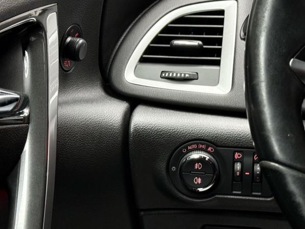 Opel Astra J Рестайлинг с пробегом 2013 года, цена 849 000 рублей, 141386 км, хэтчбек, Автокод Объявления