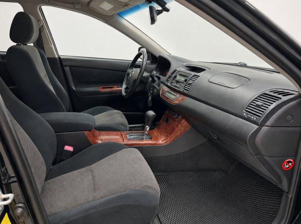 Toyota Camry V (XV30) Рестайлинг с пробегом 2005 года, цена 880 500 рублей, 300160 км, седан, Автокод Объявления